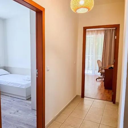 Hidden Gem In Golden Sands Διαμέρισμα